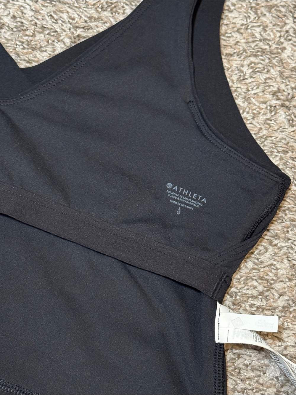 NWOT Athleta Transcend V-Neck Crop Sports Bra - Picture 5 of 9